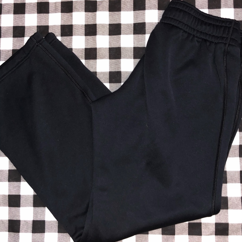 Under armour sweats
